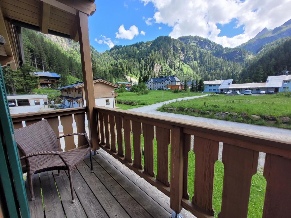 Tauerndorf Enzingerboden Ski In&Out - Steinbock Lodges Esterno foto