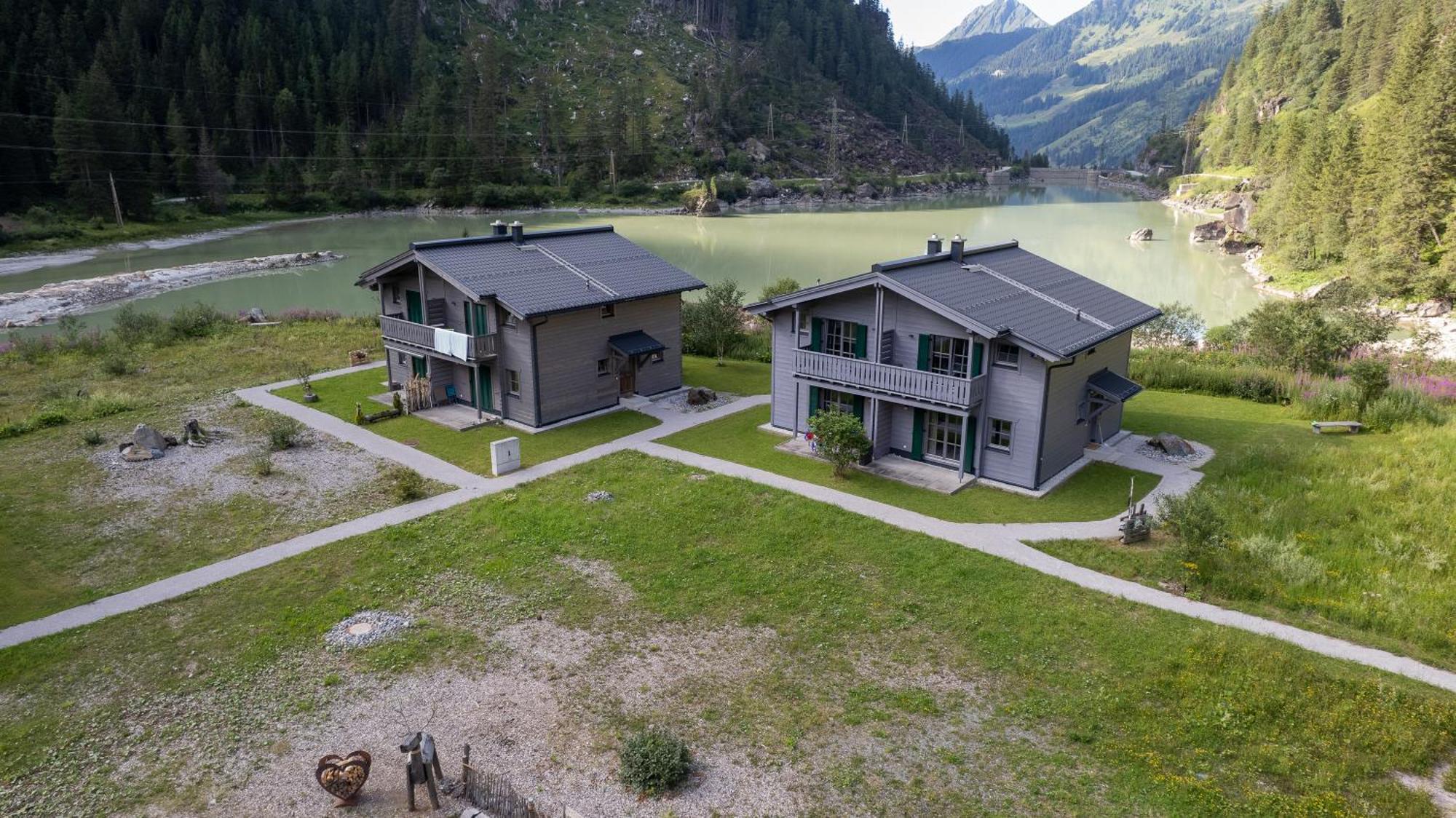 Tauerndorf Enzingerboden Ski In&Out - Steinbock Lodges Esterno foto